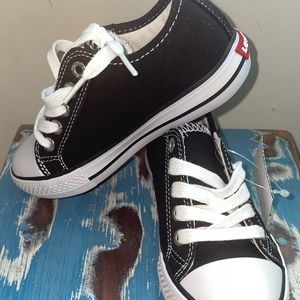 Kids Levi show- Converse style SZ 11 (unisex)